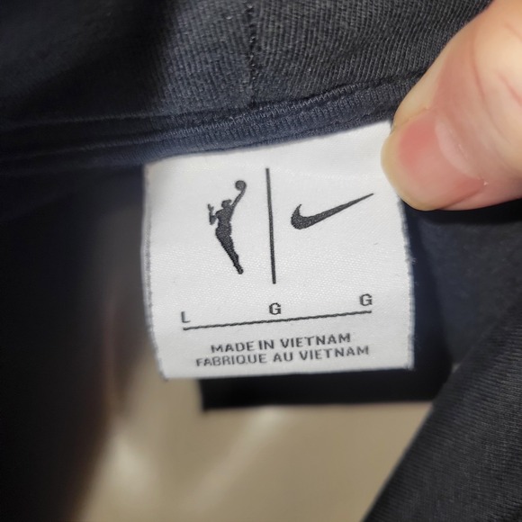 Nike WNBA Basketball Player Graphic Hoodie Black L athleisure athletic workout - Picture 3 of 7